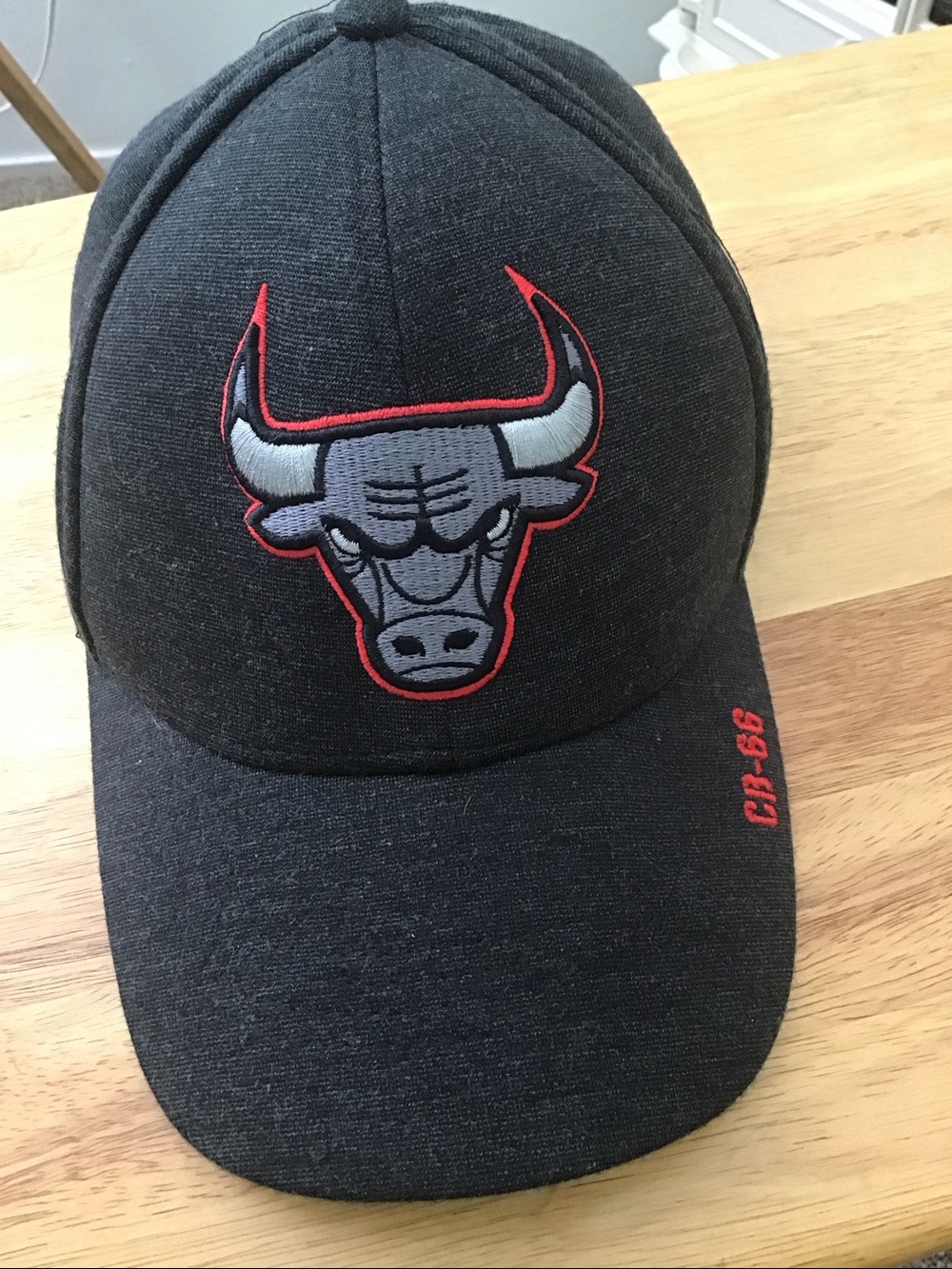Chicago Bulls NBA Ultra Game Camo Underbill Men's Flex Fit Hat OSFM CB-66